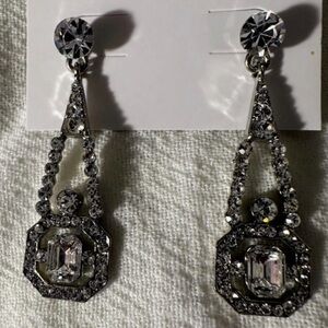 Untamed Petals NWT Statement Modern Chandelier Earrings